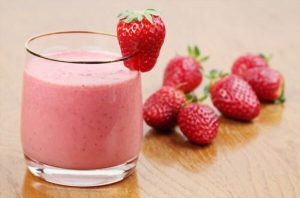 How To Make A Strawberry Milkshake Without Ice Cream